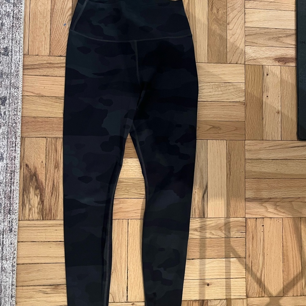 Alo Yoga Blue Camouflage High Wasted Leggings